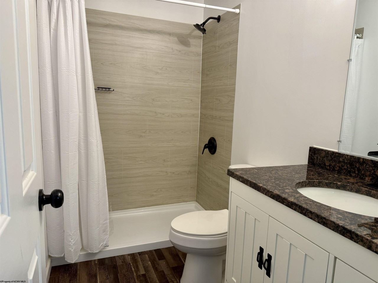 47 Clear Spring Dr - Photo 4 of 36