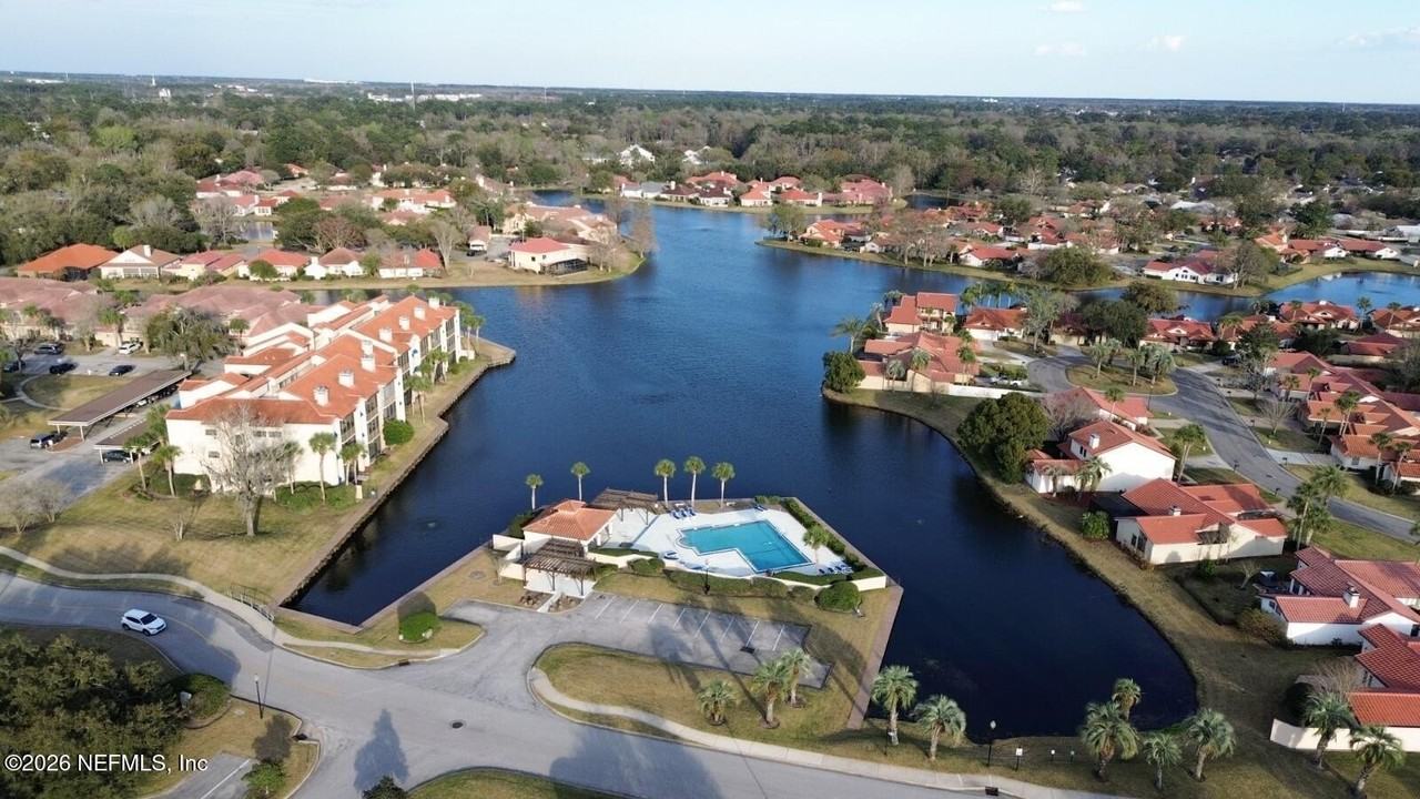 4632 Corrientes Cir N - Photo 5 of 50