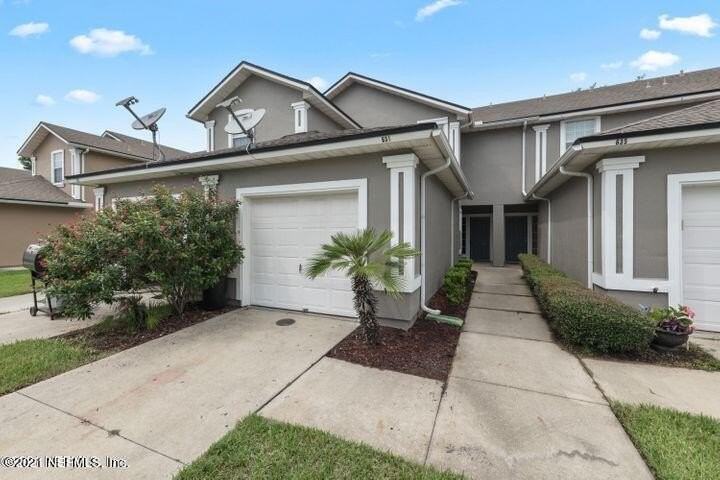 631 Scrub Jay Dr - Photo 3 of 31