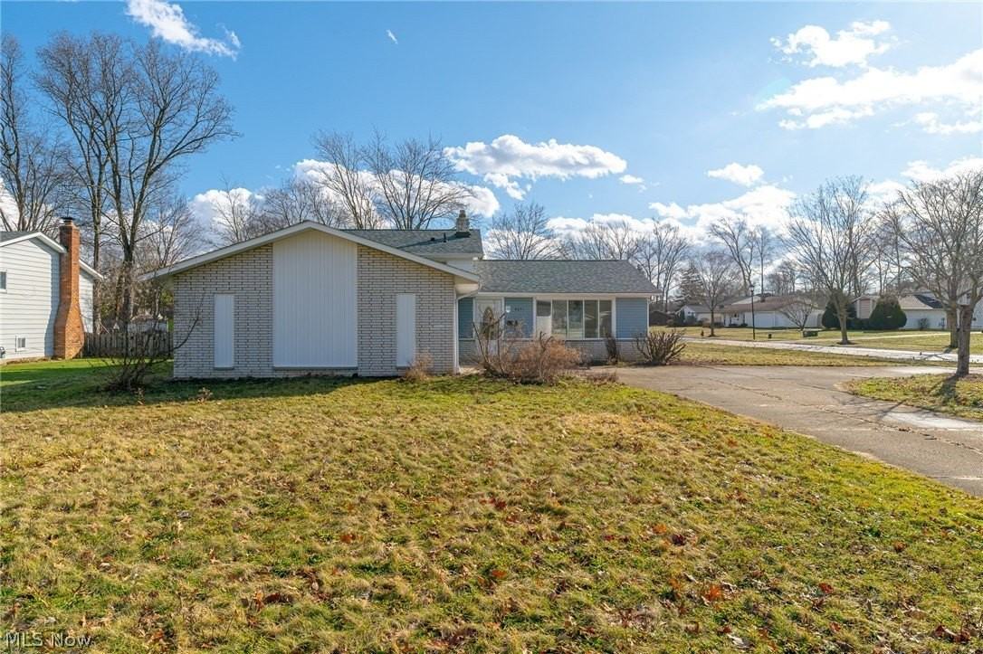 8671 Ashwood Dr - Photo 2 of 28