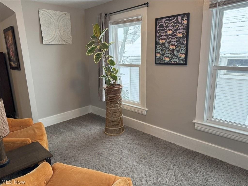 1883 W 57th St - Photo 5 of 29