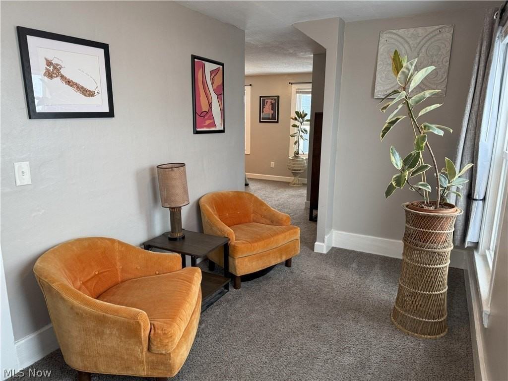 1883 W 57th St - Photo 6 of 29