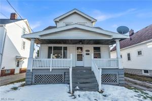 featured image of 18810 Arrowhead Ave