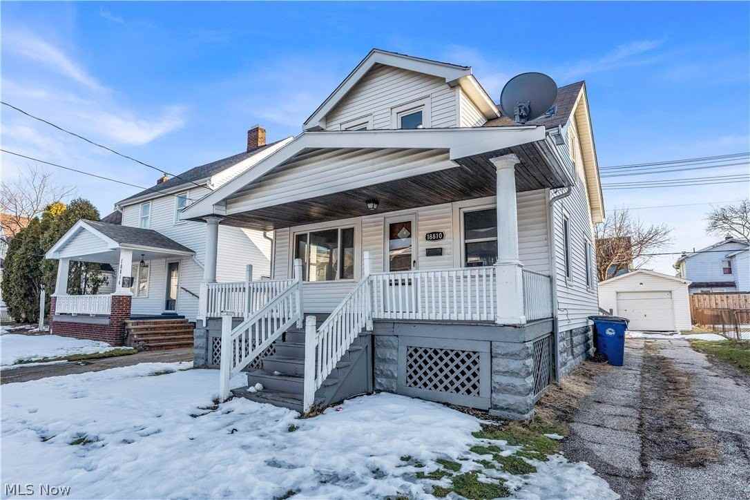 18810 Arrowhead Ave - Photo 2 of 24