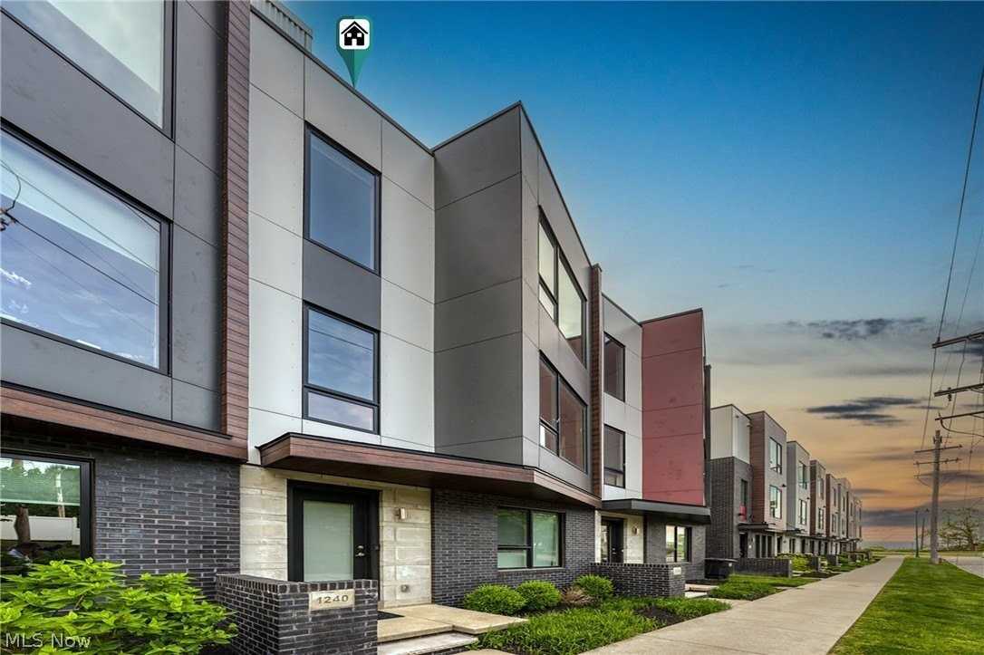 1240 W 70th St - Photo 2 of 35