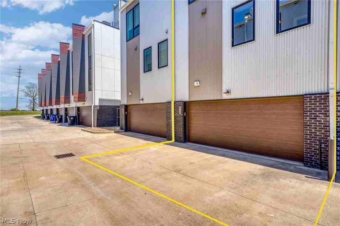 1240 W 70th St - Photo 7 of 35