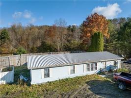 featured image of 4050 Tall Timber Rd Ne