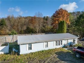 4050 Tall Timber Rd Ne - Photo 1 of 1