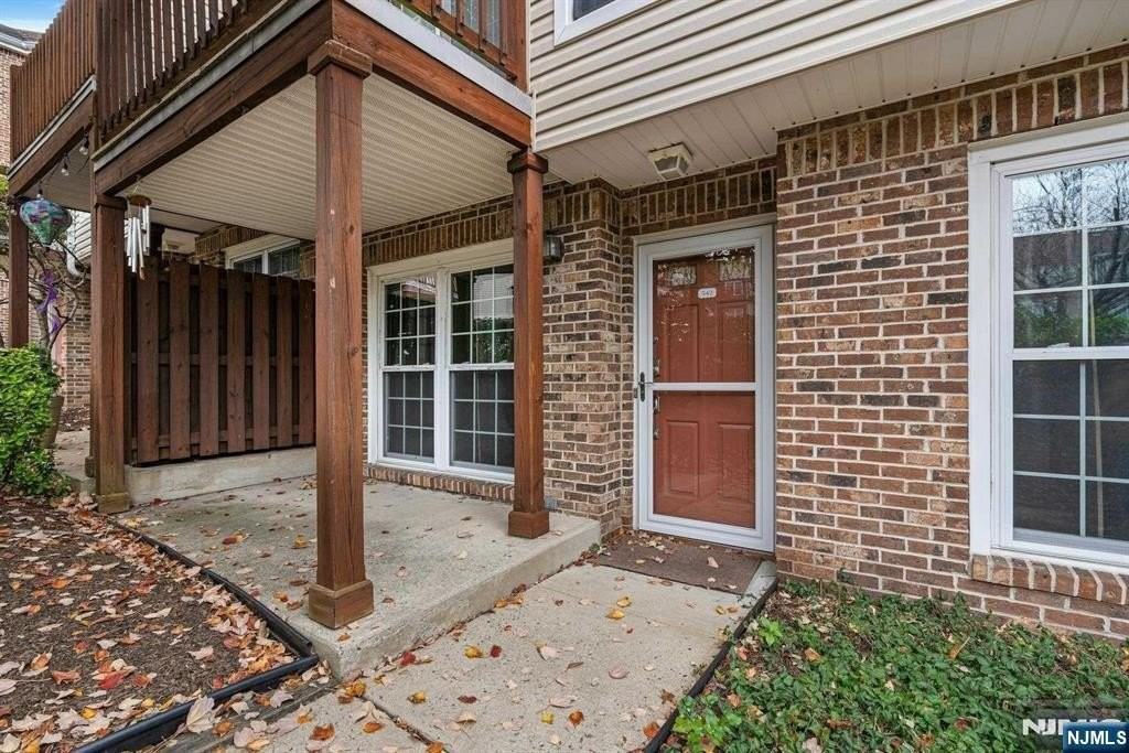 342 Village Ct - Photo 3 of 19