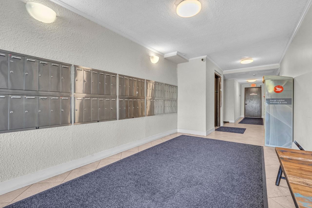 1200 Howie Avenue - Photo 3 of 23