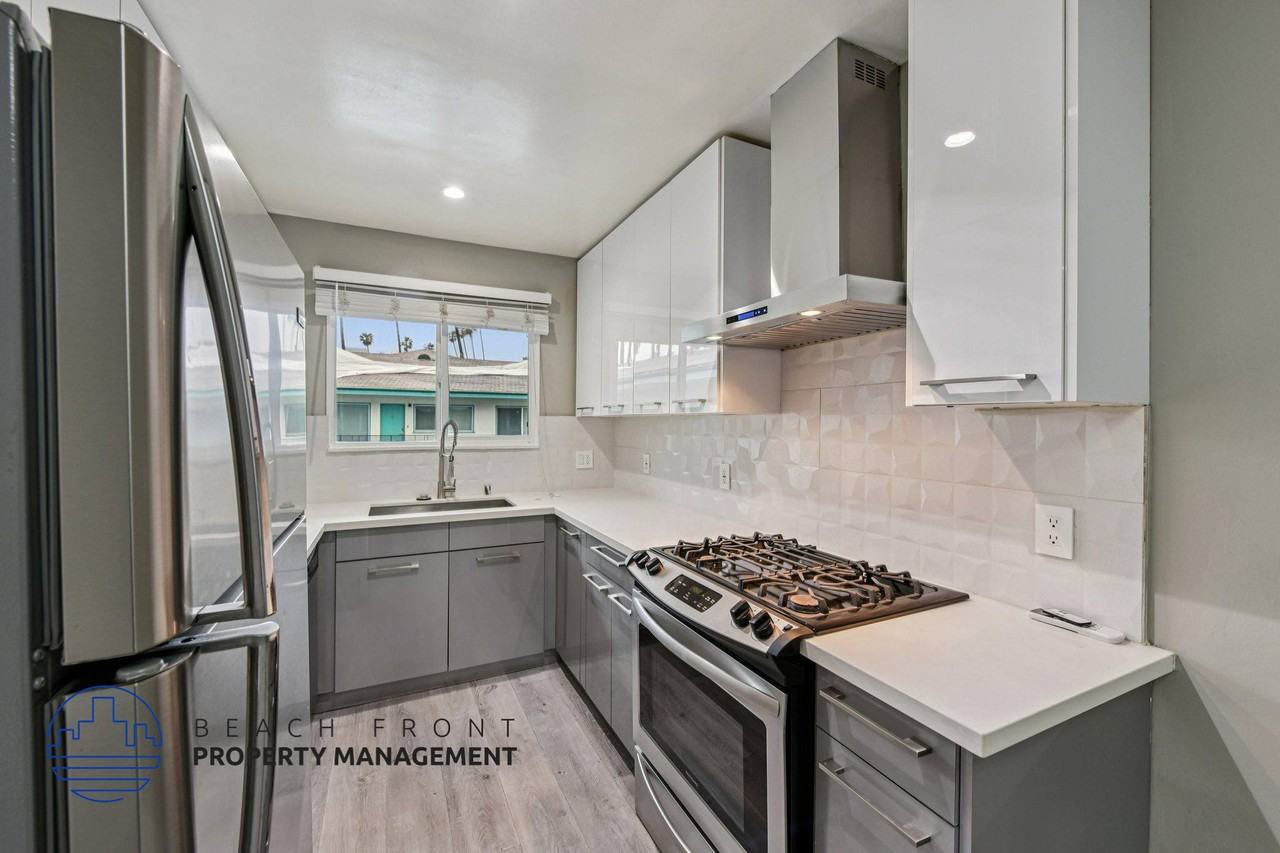 Mariposa Apartments - Photo 2 of 25