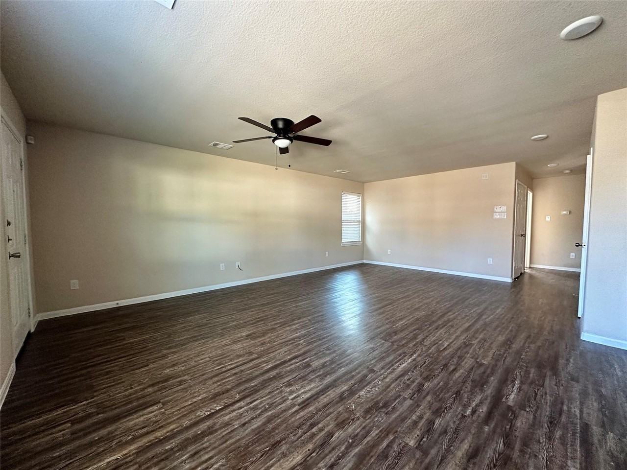 16697 E Hammon - Photo 5 of 21