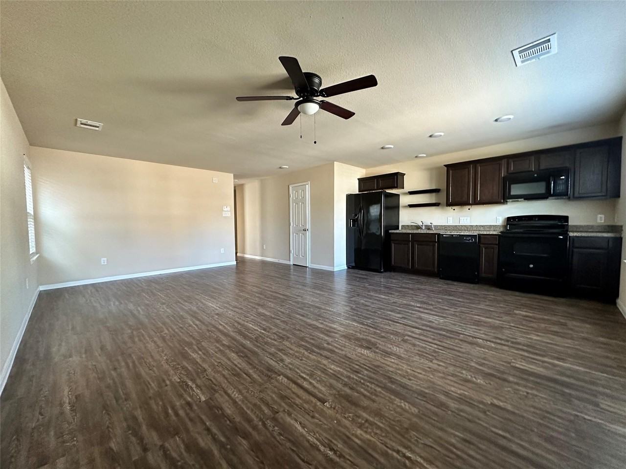 16697 E Hammon - Photo 6 of 21