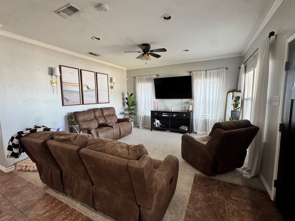 405 Nw 13th St - Photo 2 of 16