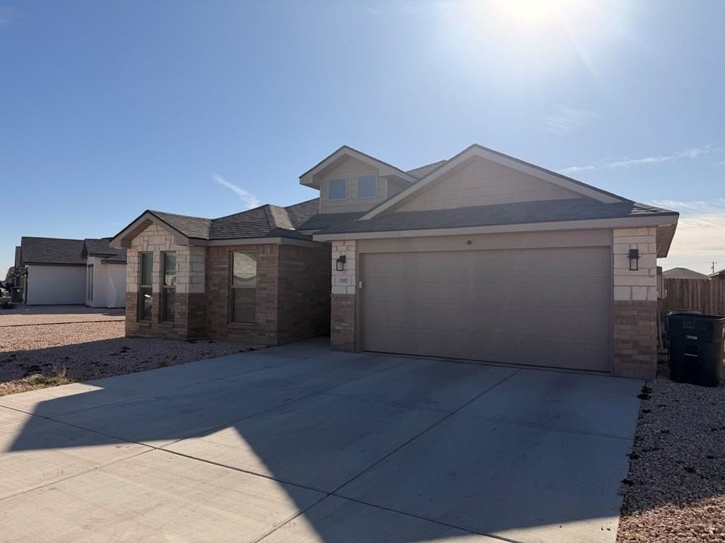 1102 Canal St - Photo 2 of 8