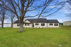 featured image of 318 E Central Ave