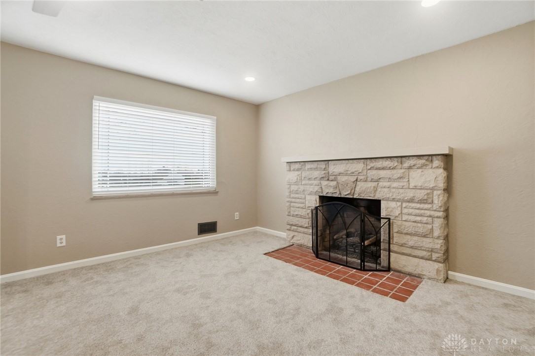 318 E Central Ave - Photo 4 of 31