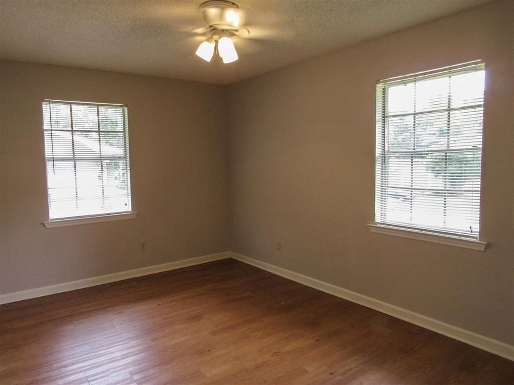 207 Dale Dr - Photo 7 of 12