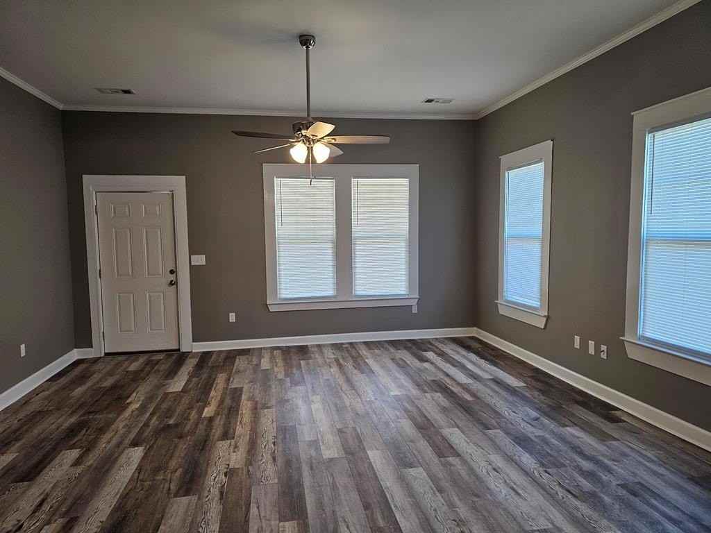 111 W Fairview Ave - Photo 2 of 11