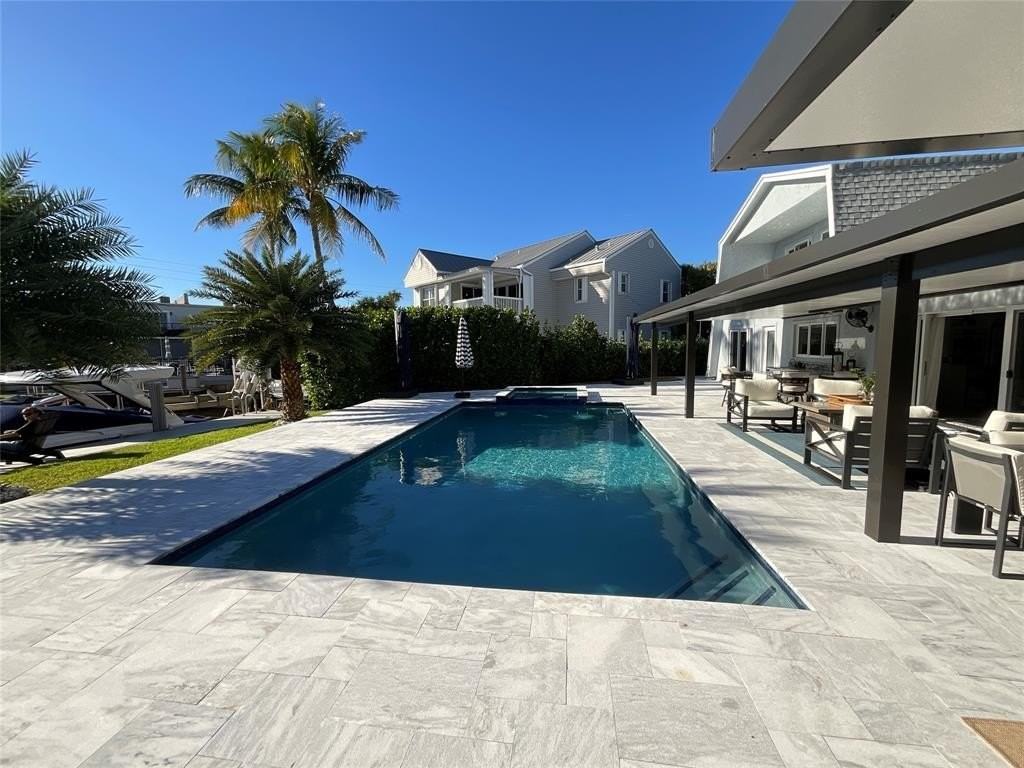 3000 Jasmine Ter - Photo 2 of 19