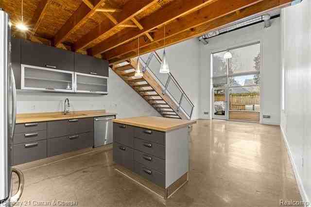 420 E Parent Ave - Photo 5 of 25