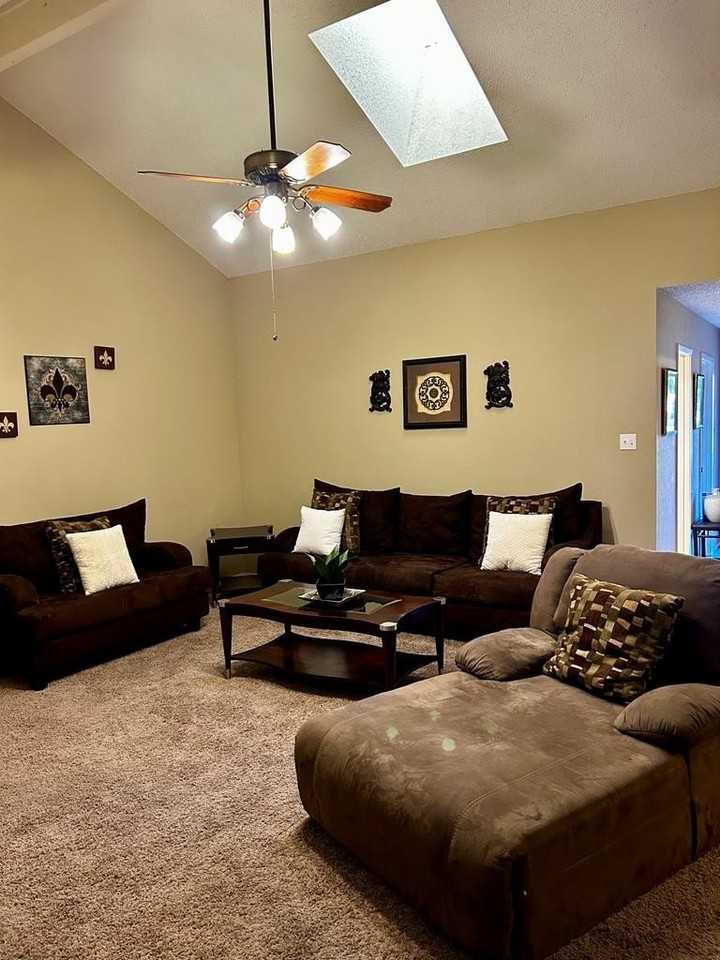 2237 Valleyview Blvd - Photo 6 of 20