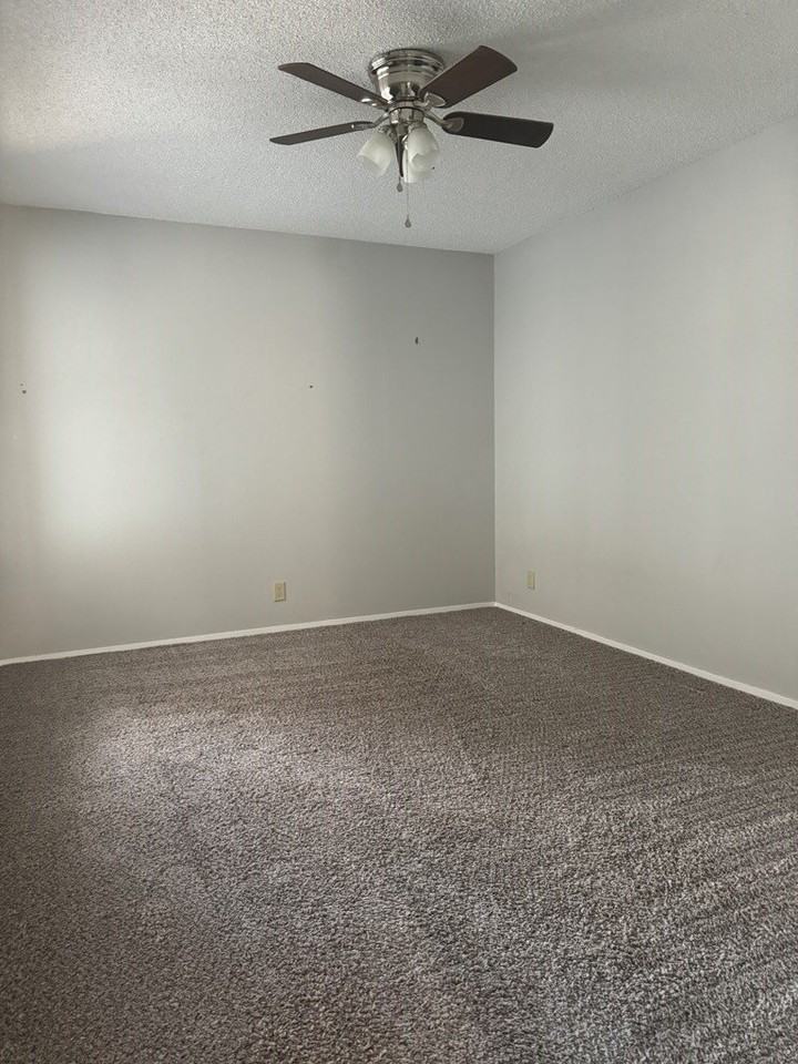 3602 Gemini Dr - Photo 2 of 9