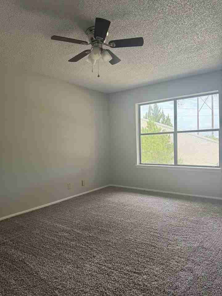 3602 Gemini Dr - Photo 6 of 9