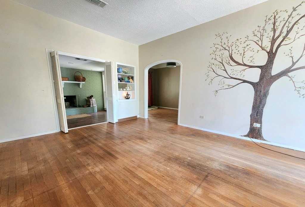 200 Penrose St - Photo 6 of 33