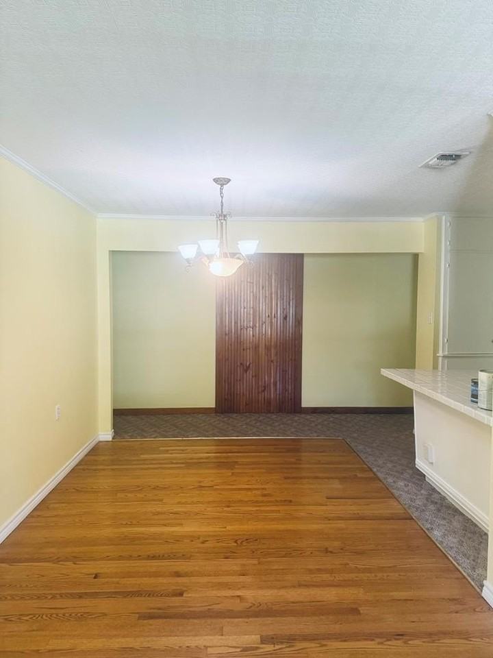 2640 Colorado Ave - Photo 2 of 14