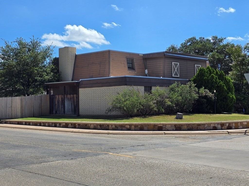 2616 Lindenwood Dr - Photo 4 of 4