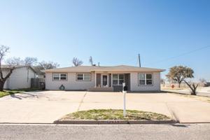 featured image of 2779 Notre Dame Ave