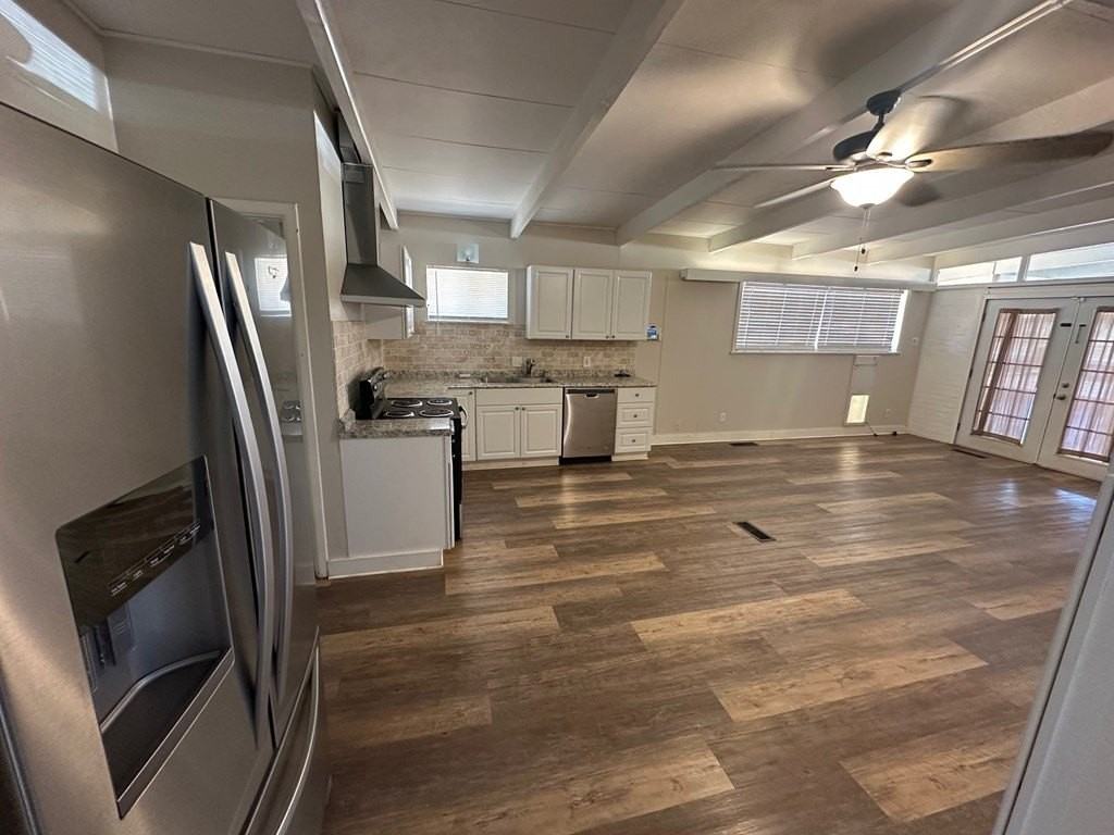 2727 A And M Ave - Photo 5 of 18