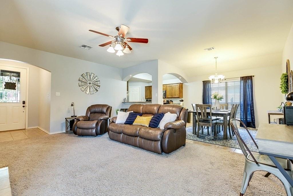 3302 Edgewood Dr - Photo 4 of 30