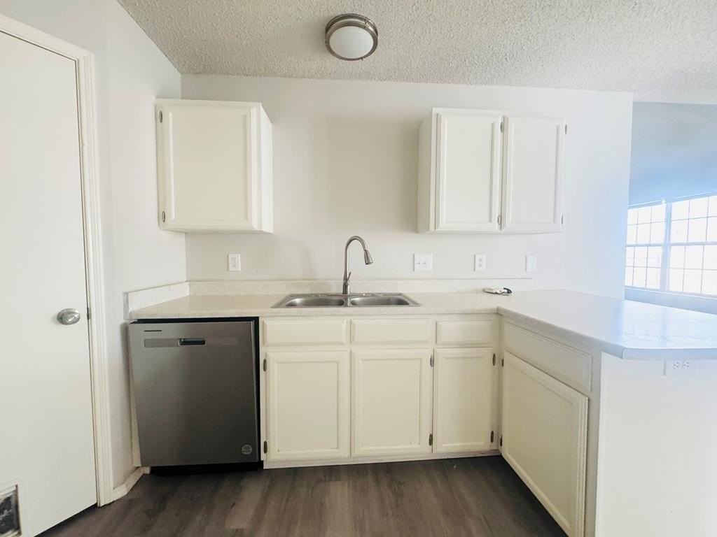 1230 James Ln - Photo 3 of 17