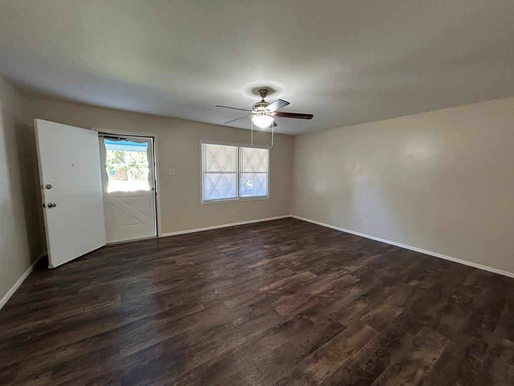 3332 Trinity Ave - Photo 2 of 14