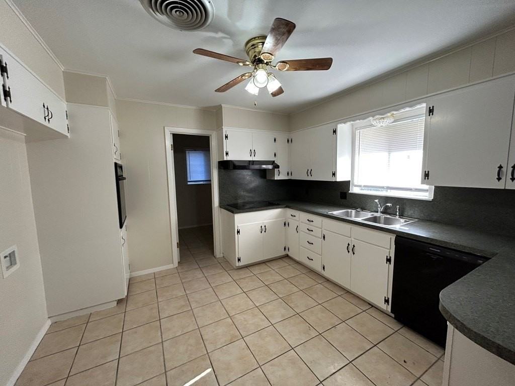 3332 Trinity Ave - Photo 4 of 14