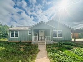 featured image of 3210 Lake Dr