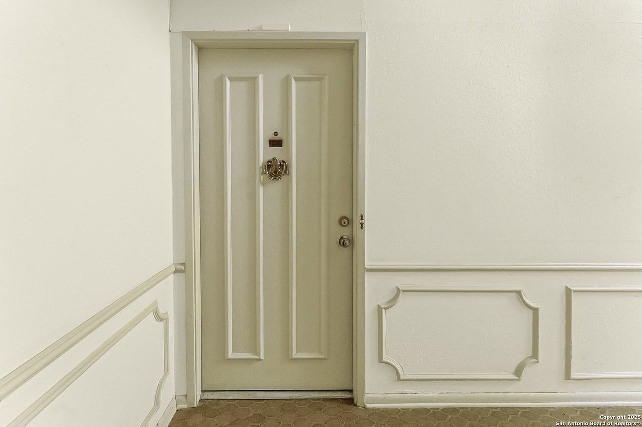 3803 Barrington St Apt 5b #5B - Photo 5 of 24