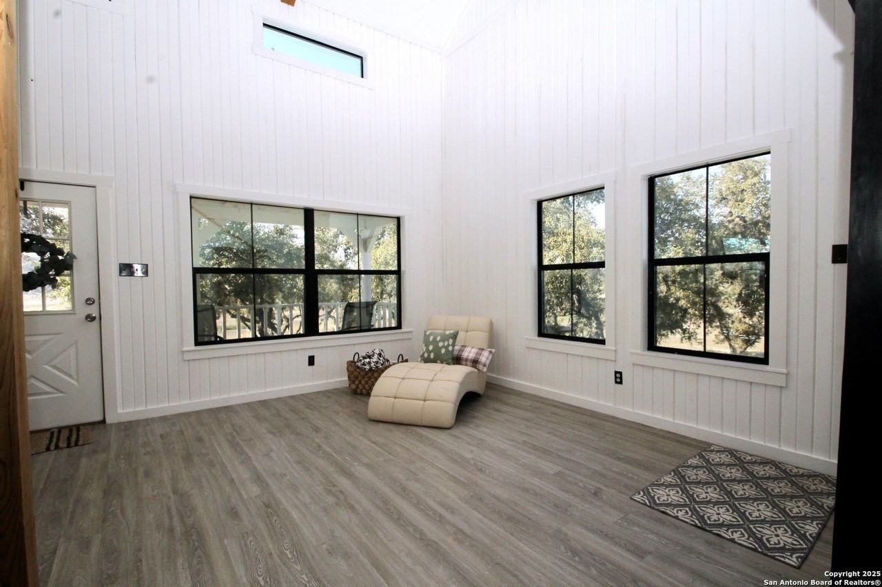 912 Pebble Beach Rd - Photo 6 of 24