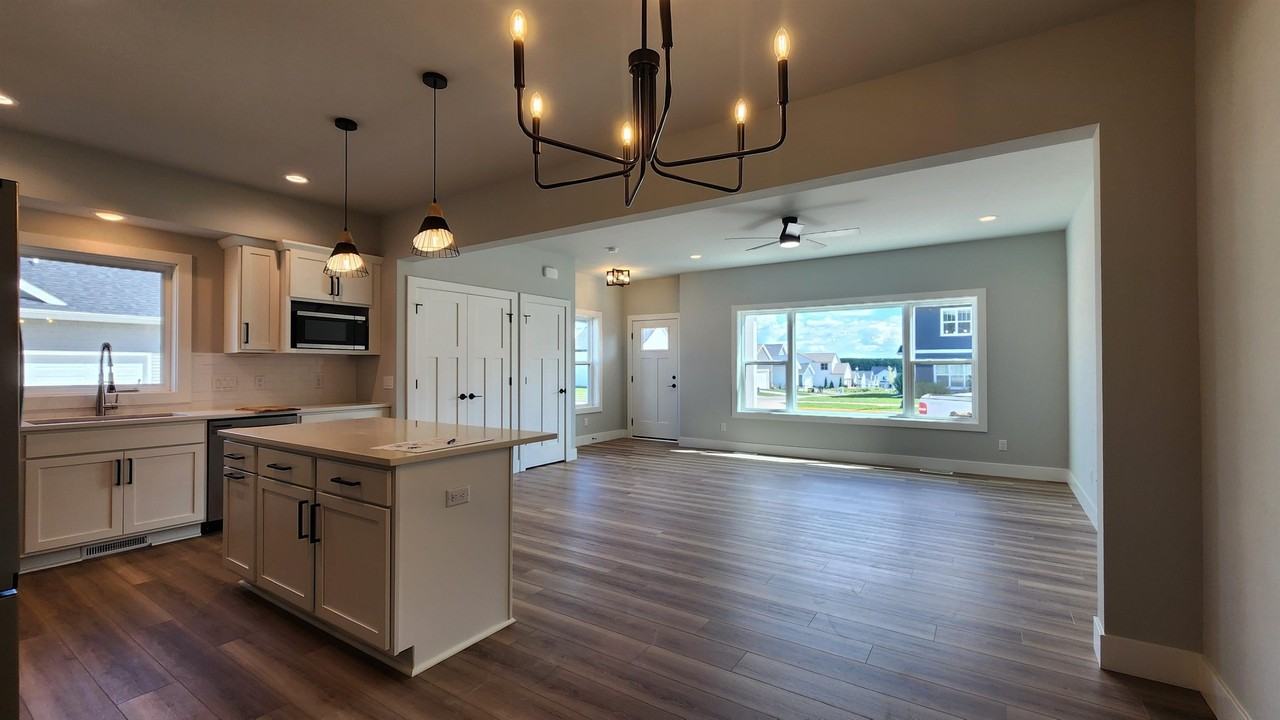 4858 Suelo Rd - Photo 4 of 35