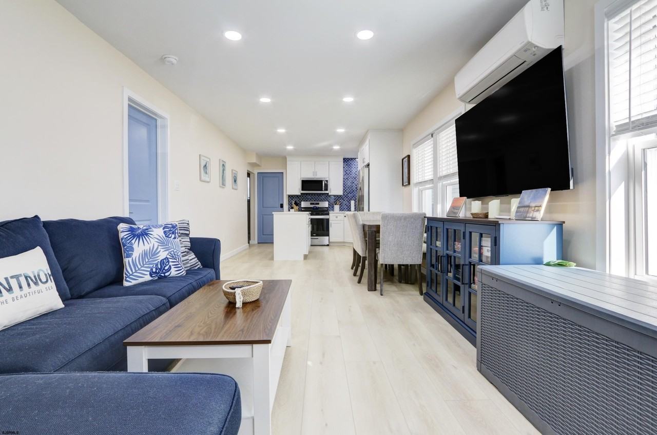 125 N Wissahickon Ave - Photo 2 of 32