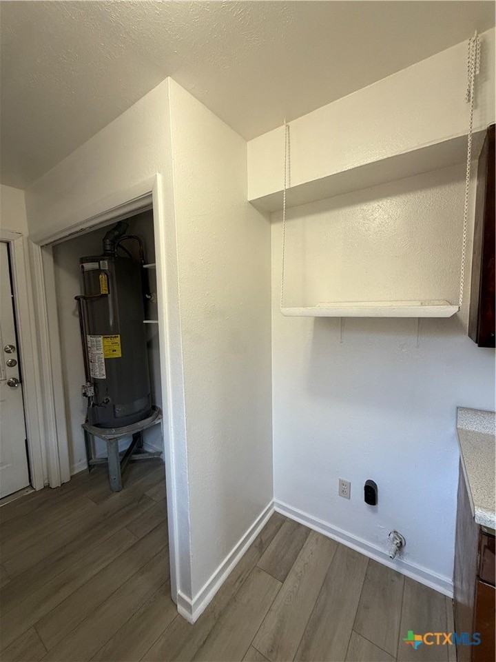 1102 S Ann Blvd - Photo 6 of 16