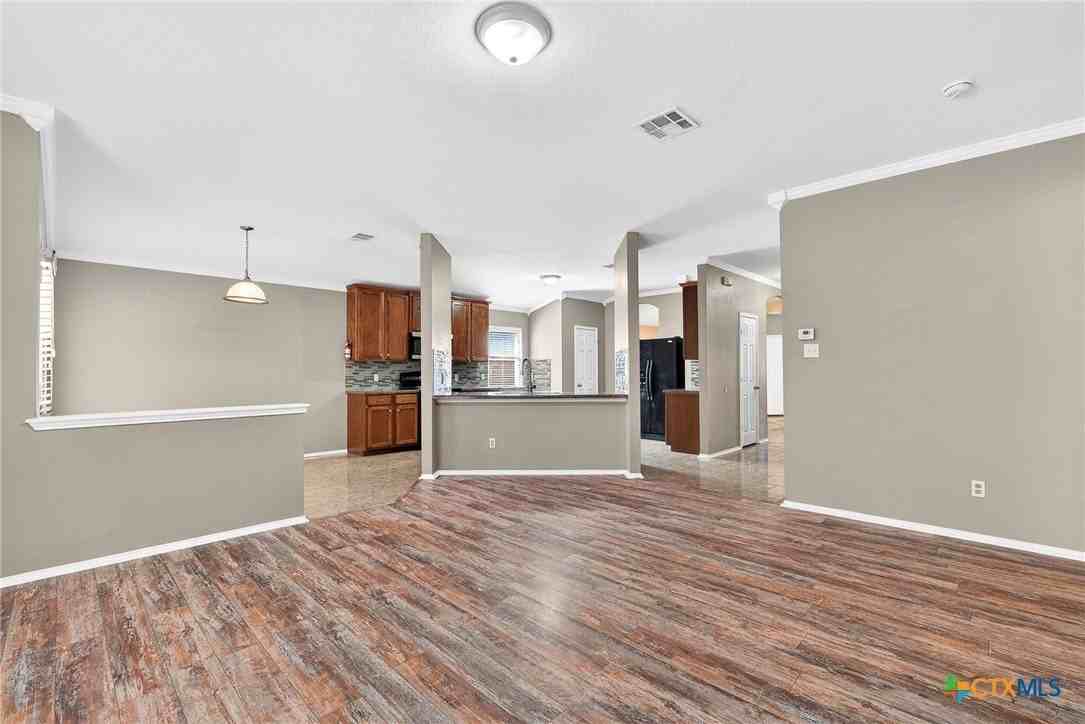 6300 Taree Loop - Photo 4 of 13