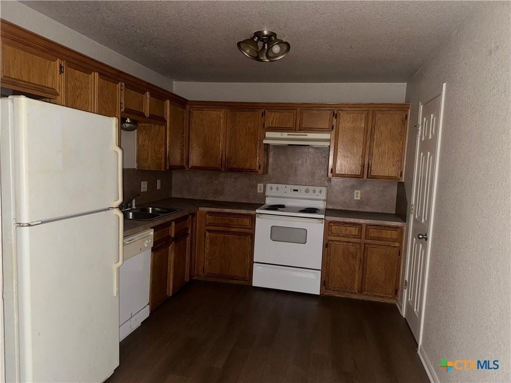 4903 John David Dr Apt A #A - Photo 7 of 18