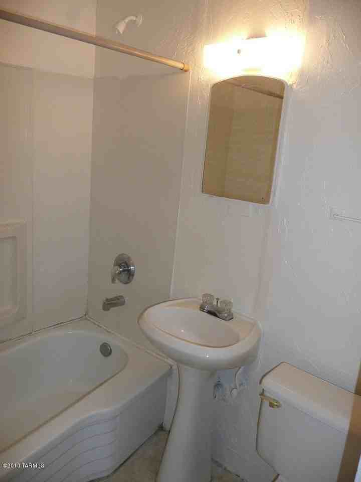 4851 E 2nd St - Photo 4 of 8