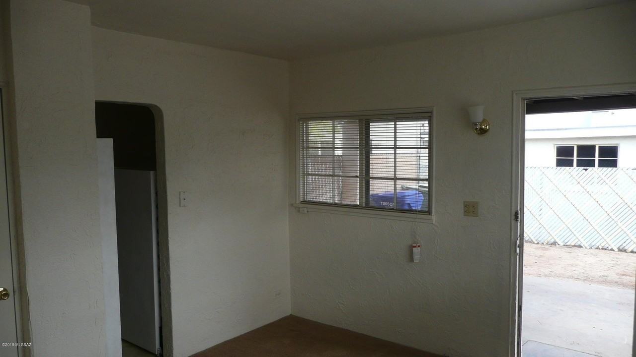 4851 E 2nd St - Photo 6 of 8