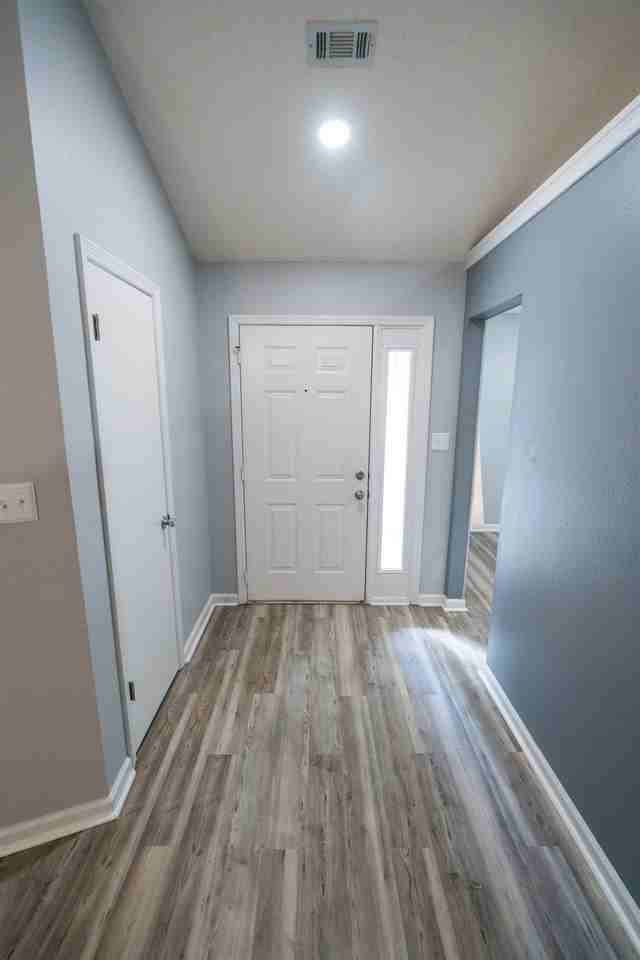 1764 Folkstone Rd - Photo 6 of 41