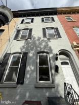 715 W 8th St - Photo 1 of 1