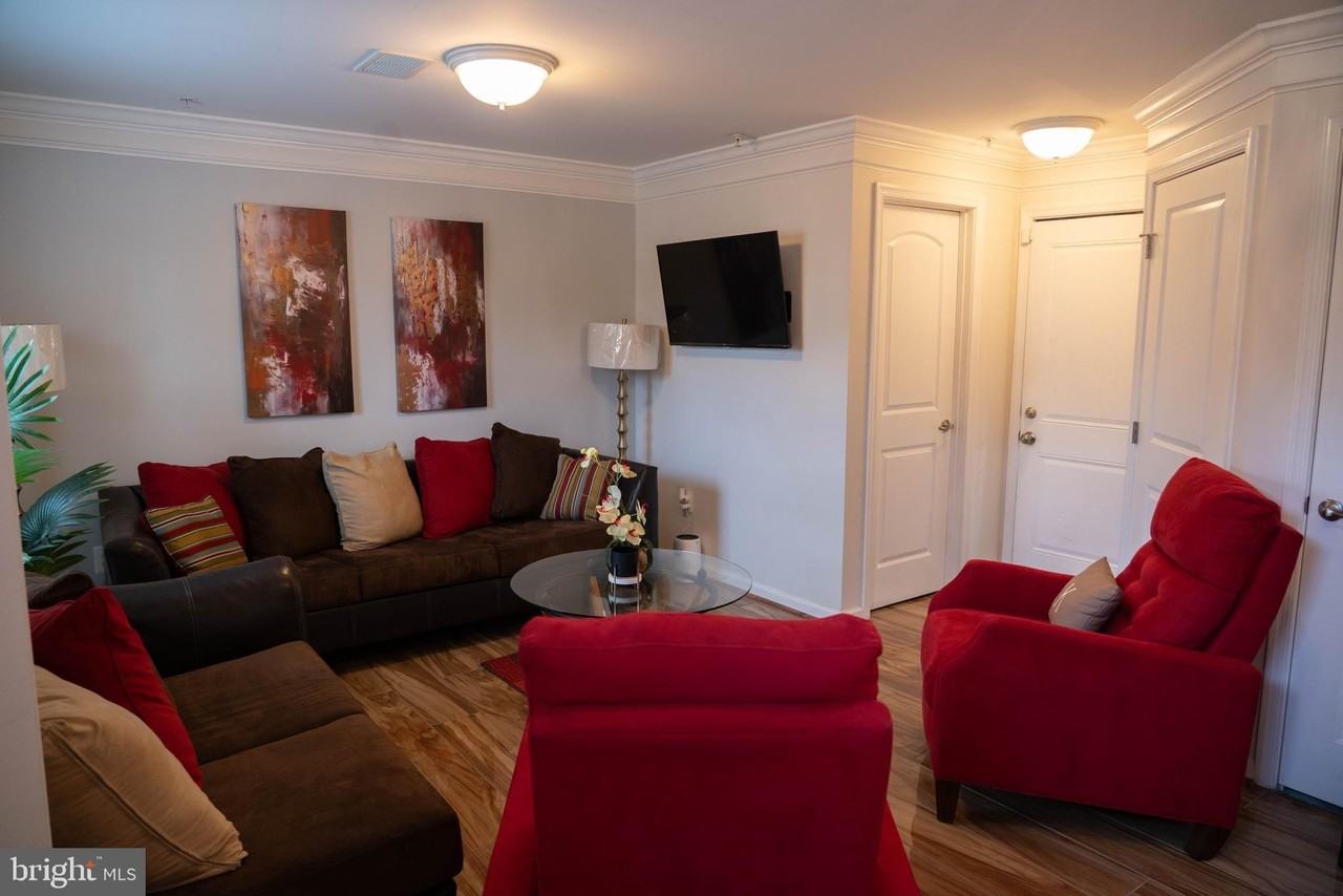 506 Edelen Station Pl - Photo 6 of 17